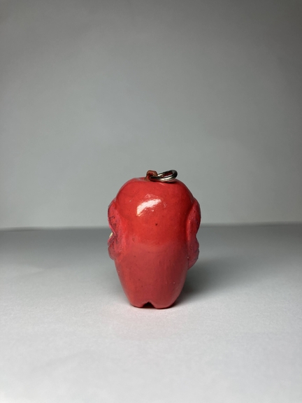 Apple mouth carving back