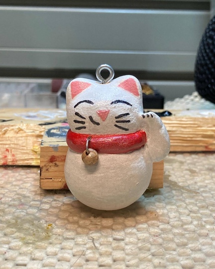 cute cat carving 